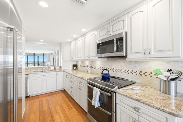 9415 BLIND PASS ROAD PH4, St Pete Beach, FL 33706
