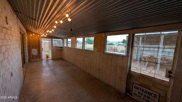 2245 W OSBORN Road, Phoenix, AZ 85015