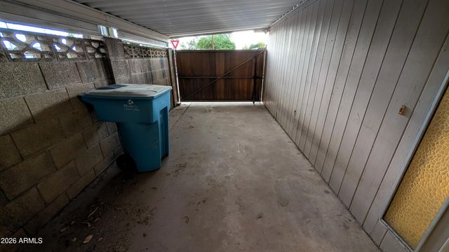 2245 W OSBORN Road, Phoenix, AZ 85015