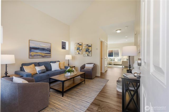 130 202nd Place SW, Lynnwood, WA 98036