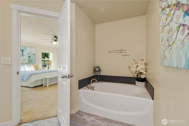 130 202nd Place SW, Lynnwood, WA 98036