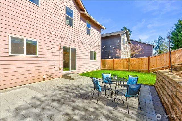 130 202nd Place SW, Lynnwood, WA 98036