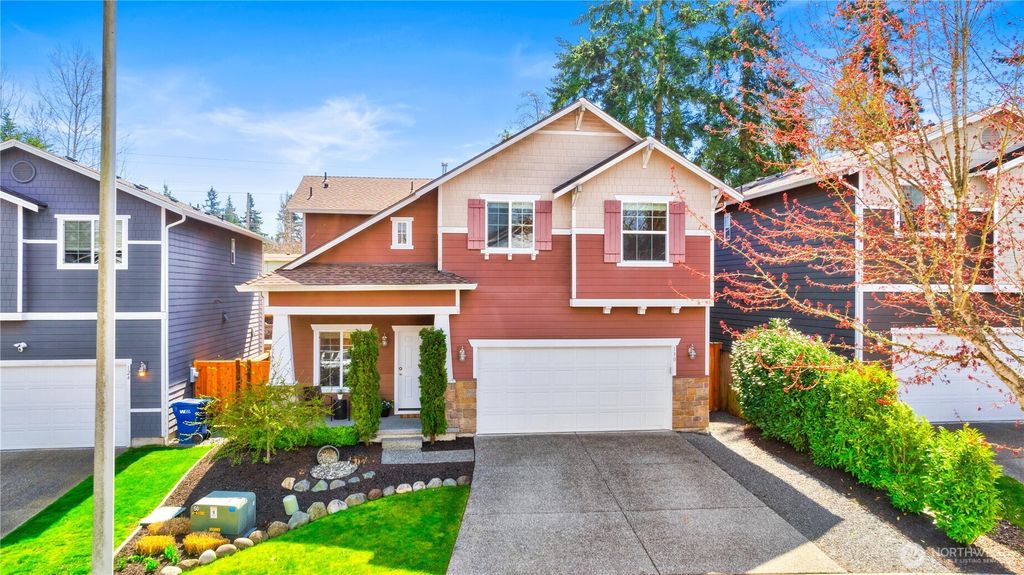 130 202nd Place SW, Lynnwood, WA 98036
