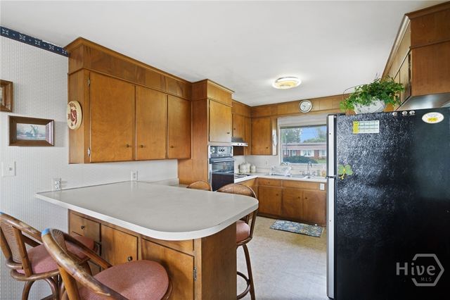 2704 River Drive, Savannah, GA 31404