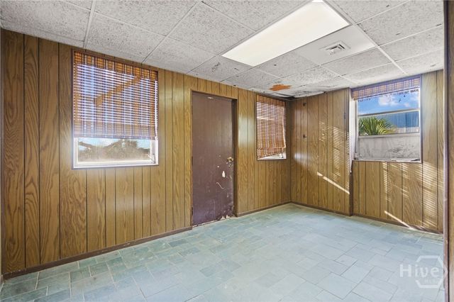 2704 River Drive, Savannah, GA 31404