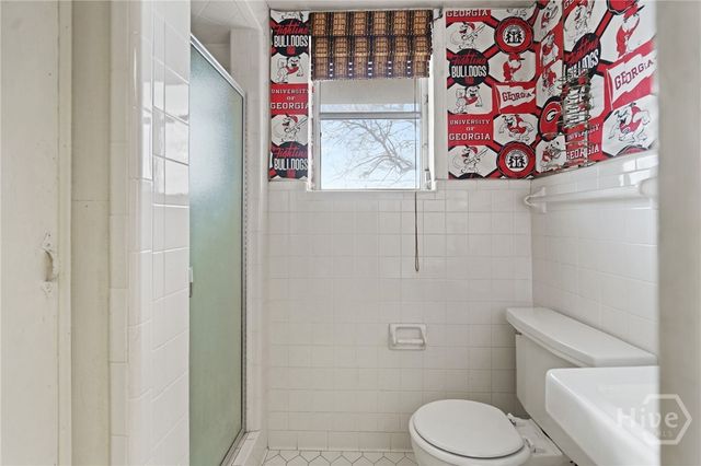 2704 River Drive, Savannah, GA 31404