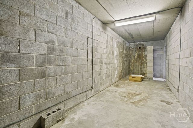 2704 River Drive, Savannah, GA 31404