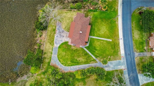 2704 River Drive, Savannah, GA 31404