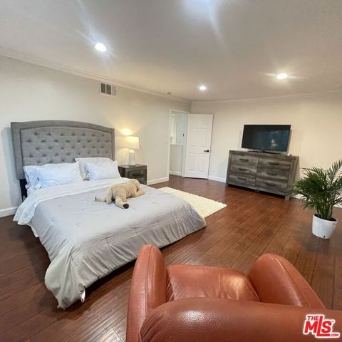 11158 Newcastle Avenue, Granada Hills (los Angeles), CA 91344