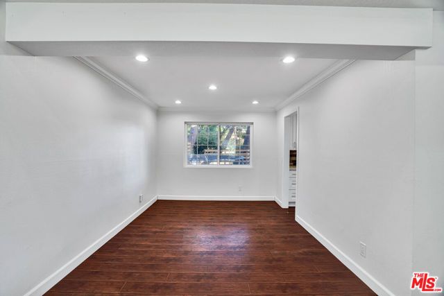 11158 Newcastle Avenue, Granada Hills (los Angeles), CA 91344