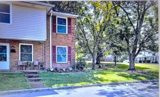 5510 Country Dr Apt 78, Nashville, TN 37211