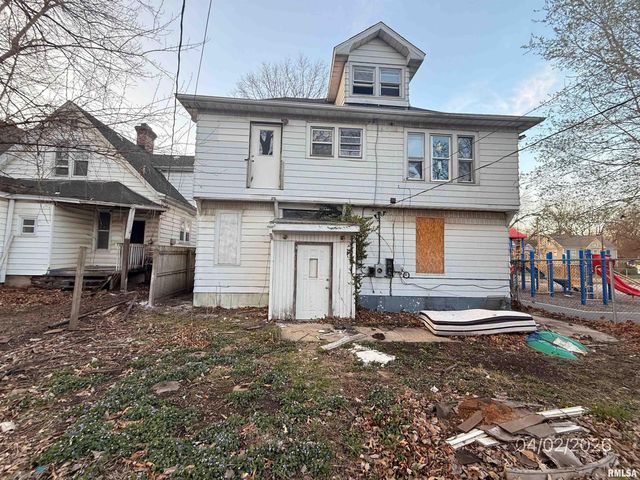 932 W EDWARDS Street, Springfield, IL 62704