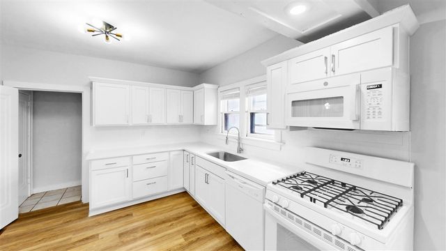 1107 Neland Avenue, Grand Rapids, MI 49507