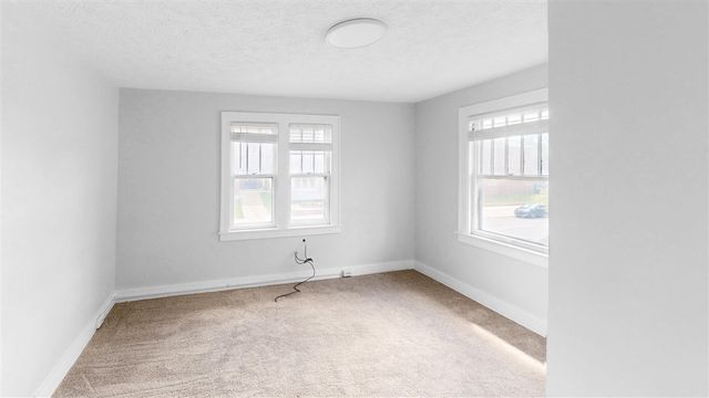 1107 Neland Avenue, Grand Rapids, MI 49507