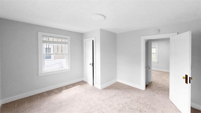 1107 Neland Avenue, Grand Rapids, MI 49507