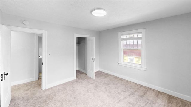 1107 Neland Avenue, Grand Rapids, MI 49507