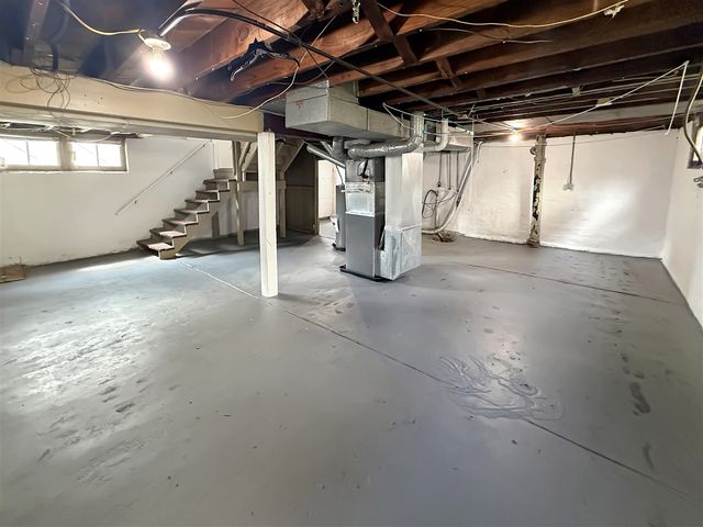 1107 Neland Avenue, Grand Rapids, MI 49507