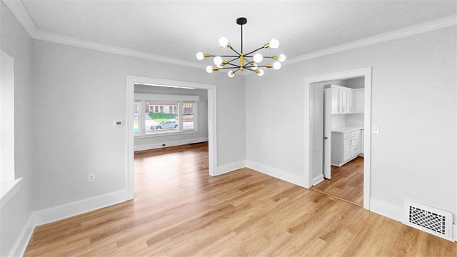 1107 Neland Avenue, Grand Rapids, MI 49507