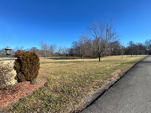 426 Cliffside Drive, Russell Springs, KY 42642