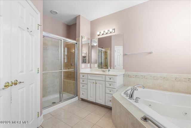 9 Silver Charm Road, Manalapan, NJ 07726