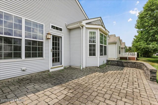 9 Silver Charm Road, Manalapan, NJ 07726