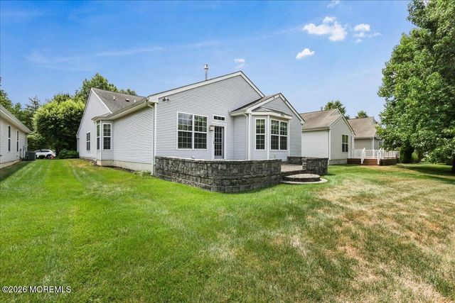 9 Silver Charm Road, Manalapan, NJ 07726