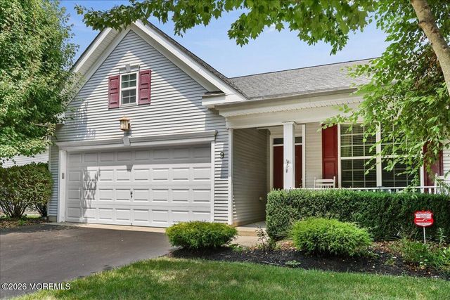 9 Silver Charm Road, Manalapan, NJ 07726