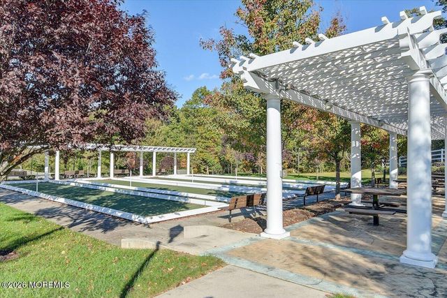 9 Silver Charm Road, Manalapan, NJ 07726
