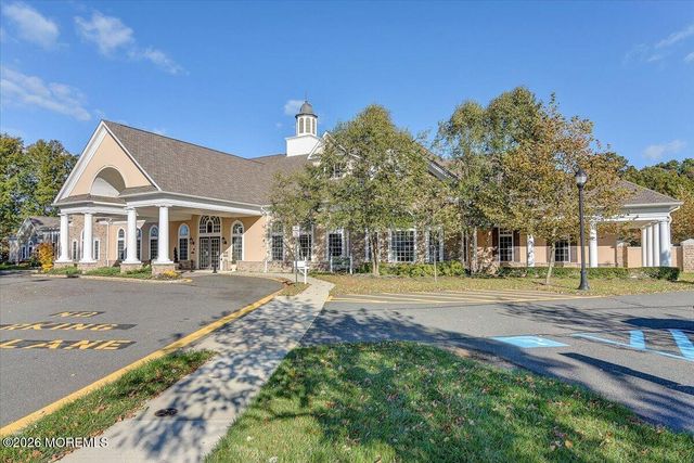 9 Silver Charm Road, Manalapan, NJ 07726