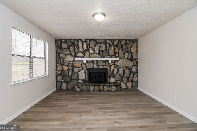 6717 Knollwood Circle, Douglasville, GA 30135