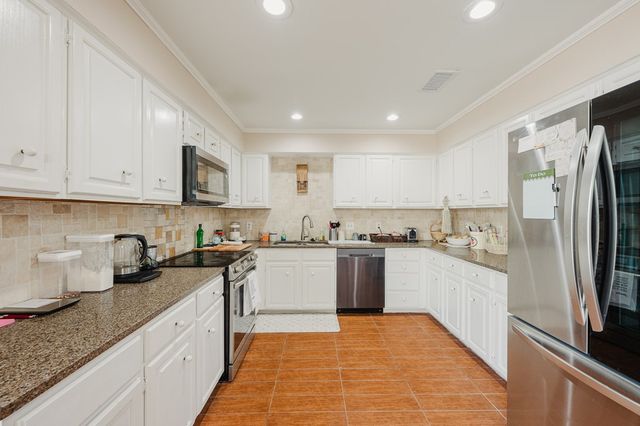 5103 Ashdown Place, Midland, TX 79705