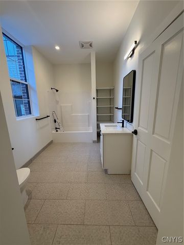 1117 West Fayette Street 214, Syracuse, NY 13204