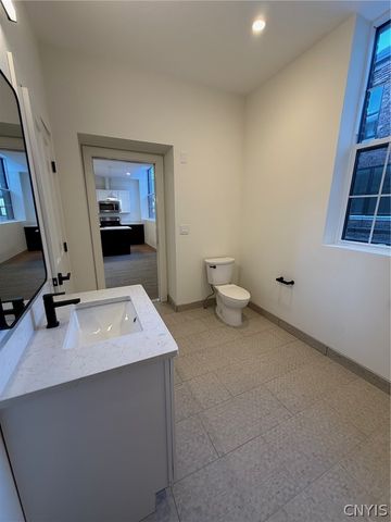 1117 West Fayette Street 214, Syracuse, NY 13204