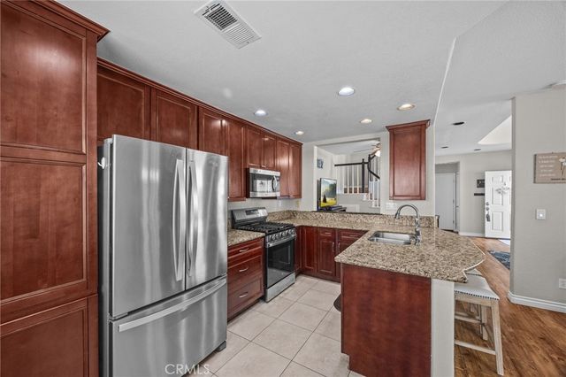 1559 San Fernando Drive, Corona, CA 92882