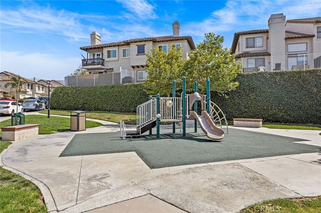 1559 San Fernando Drive, Corona, CA 92882