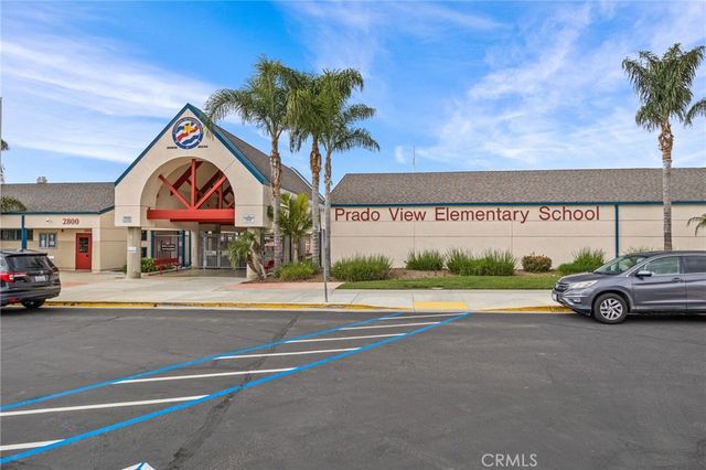 1559 San Fernando Drive, Corona, CA 92882