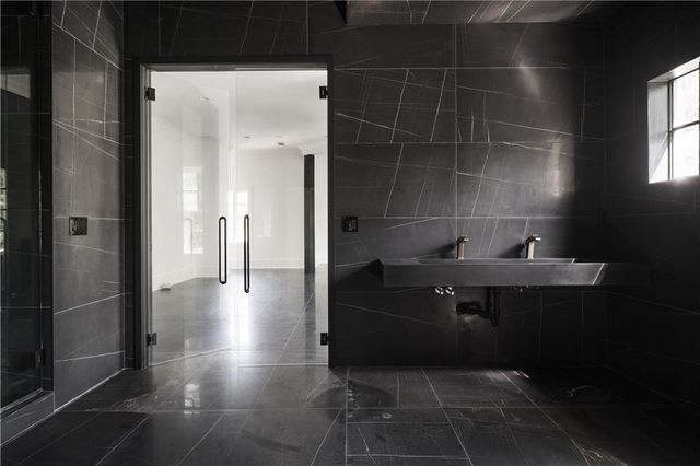 Address unavailable.