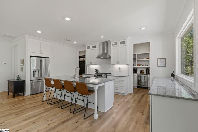 1014 Edwards Road, Woodruff, SC 29388