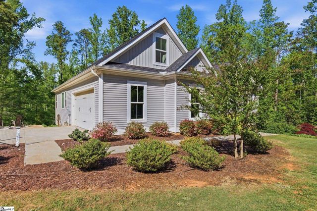 1014 Edwards Road, Woodruff, SC 29388