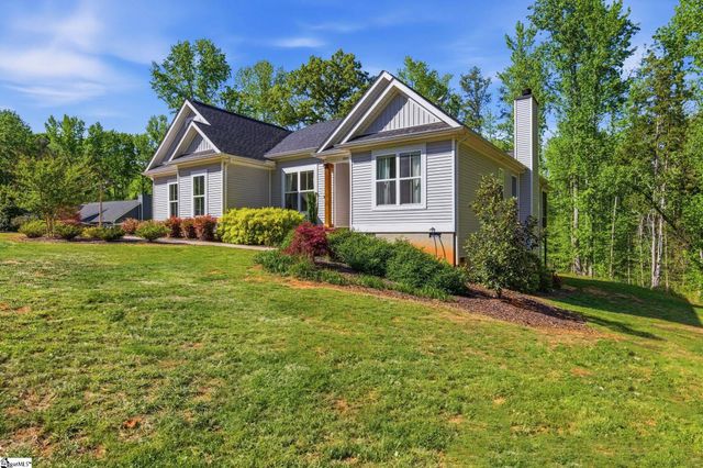 1014 Edwards Road, Woodruff, SC 29388