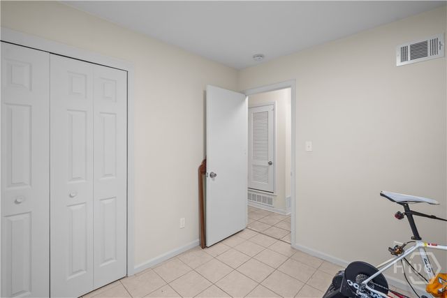 527 Red Oak Drive, Savannah, GA 31419