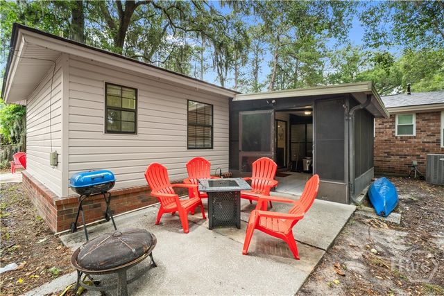 527 Red Oak Drive, Savannah, GA 31419