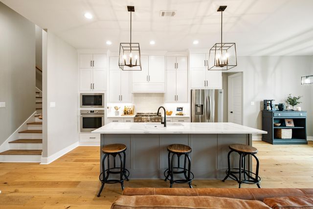 4905 Lake Vista Drive, Benton, AR 72019