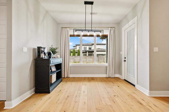 4905 Lake Vista Drive, Benton, AR 72019