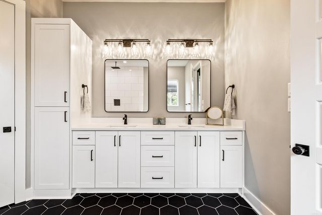 4905 Lake Vista Drive, Benton, AR 72019