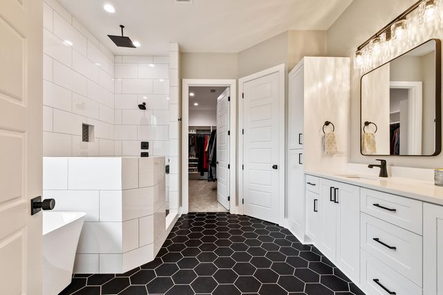 4905 Lake Vista Drive, Benton, AR 72019