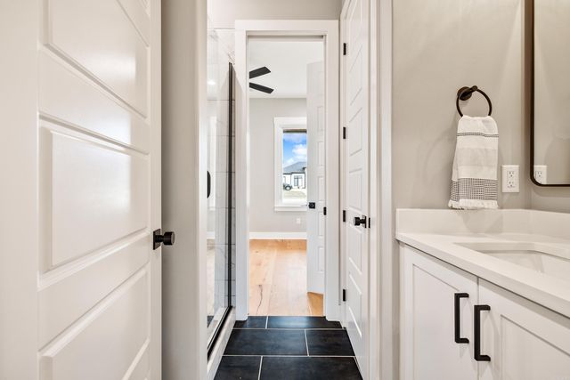 4905 Lake Vista Drive, Benton, AR 72019