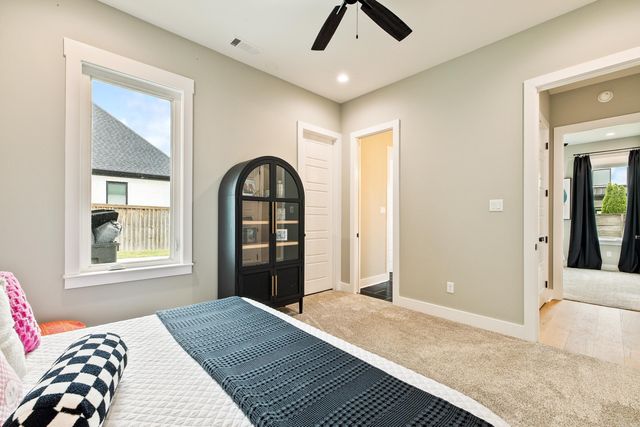 4905 Lake Vista Drive, Benton, AR 72019