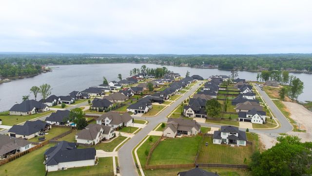 4905 Lake Vista Drive, Benton, AR 72019