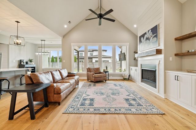 4905 Lake Vista Drive, Benton, AR 72019